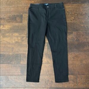 Isaac Mizrahi Black Jeggings. MSRP $50